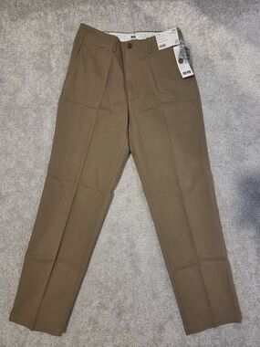 Uniqlo U REGULAR FIT CHINO PANTS